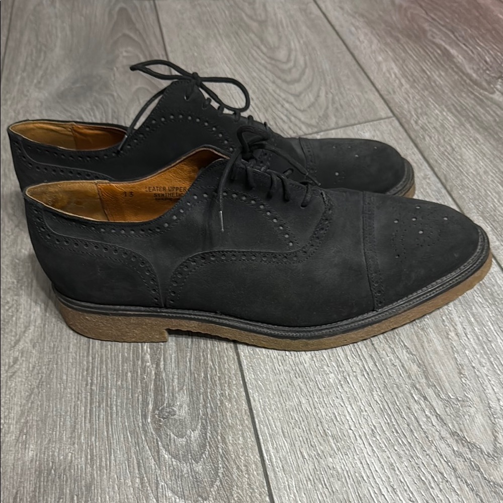Neiman Marcus Mens Black Leather Derby Shoes - Picture 3 of 7